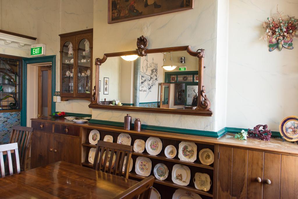 Victoria Railway Hotel Invercargill Buitenkant foto