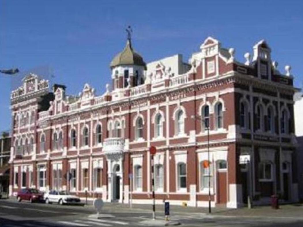 Victoria Railway Hotel Invercargill Buitenkant foto